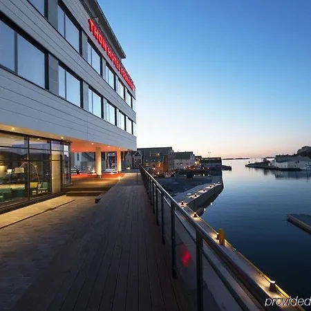 Thon Hotell Fosnavåg